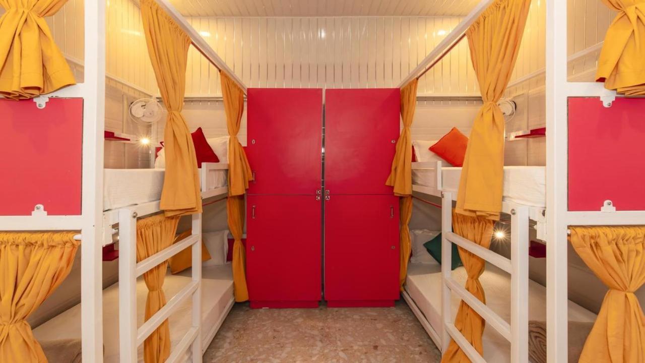 Madpackers Amritsar Bunks, Rooms, & Community Esterno foto